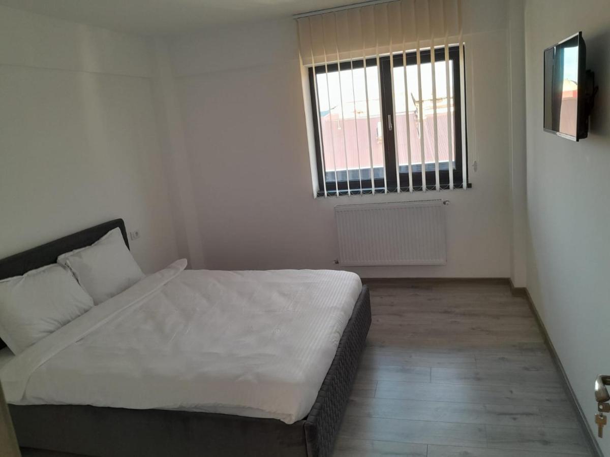 Apartament 3 Camere, Targu Neamt Et4 Extérieur photo